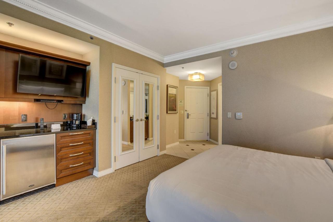 Strip & Sphere View! Privately Owned Condo Hotel-The Signature At Mgm Лас Вегас Екстериор снимка